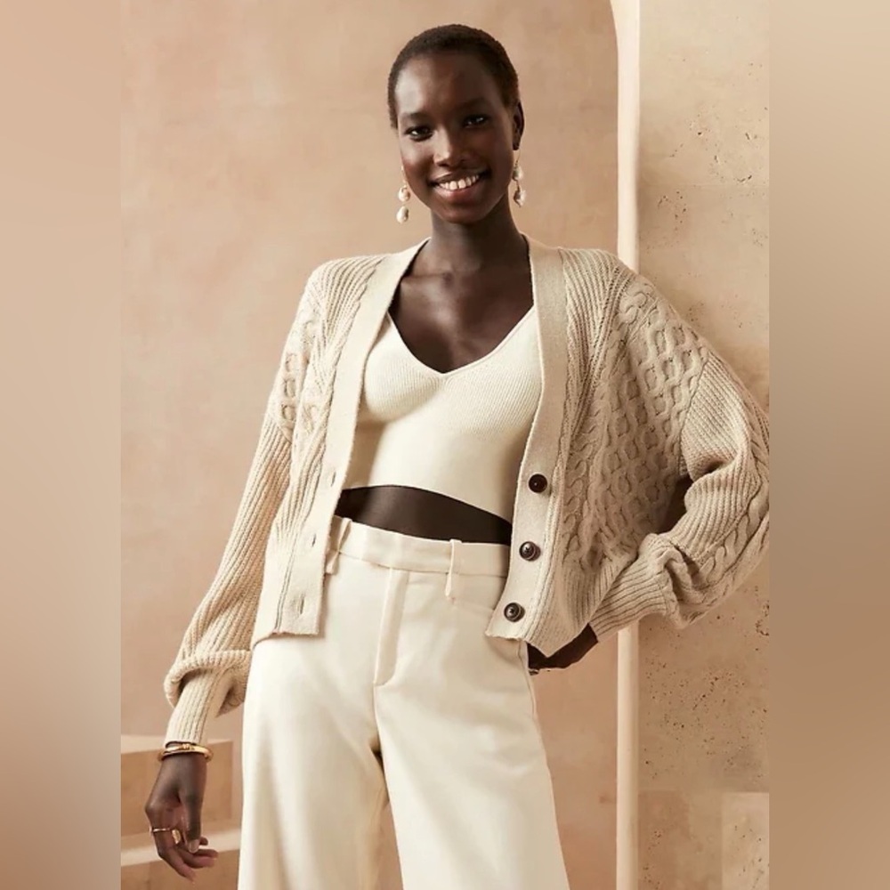 Banana Republic Cream Cable Knit Button Cardigan NWT